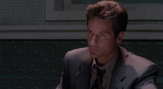 Mulder death glare in Squeeze